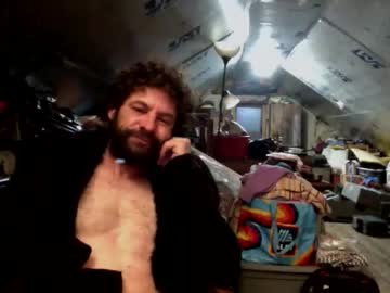Lildannie Chaturbate stream image from February 22, 2026