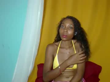 Layannek Chaturbate stream image from February 22, 2026