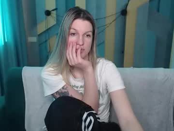 Emilywalkers Chaturbate stream image from February 22, 2026
