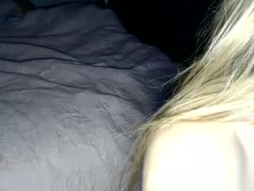Curiouskylie Chaturbate stream image from February 22, 2026