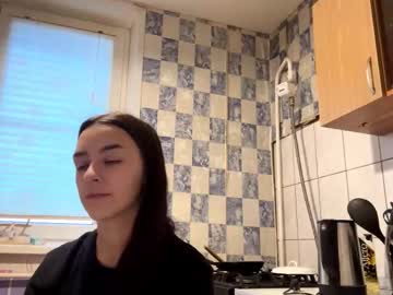 Evelynnbidon Chaturbate stream image from February 22, 2026
