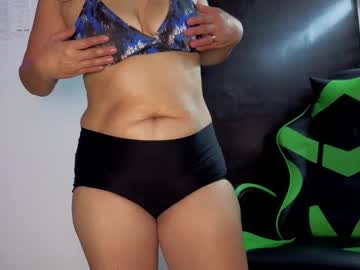 Misticaluna1 Chaturbate stream image from February 22, 2026