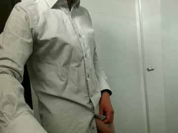 Santiagolover1324 Chaturbate stream image from February 22, 2026