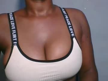 Dramadoll_ Chaturbate stream image from February 22, 2026