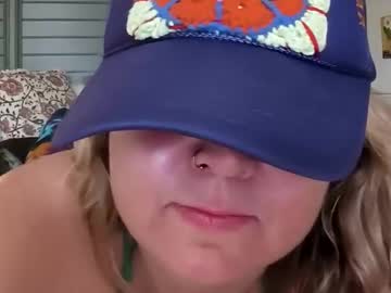 Ladybrdluv Chaturbate stream image from February 22, 2026