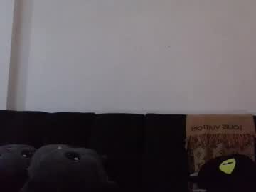 Ravenheaventhns Chaturbate stream image from February 23, 2026