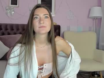 Evalaniss Chaturbate stream image from February 23, 2026