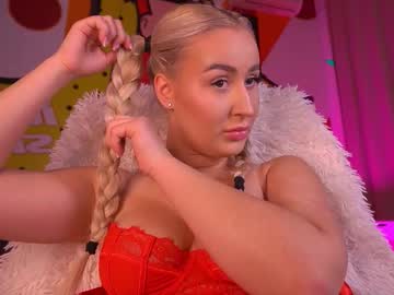 Paolamola Chaturbate stream image from February 23, 2026