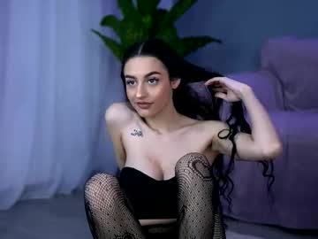 Elaravixen Chaturbate stream image from February 23, 2026