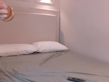 Helenafoumier Chaturbate stream image from February 23, 2026