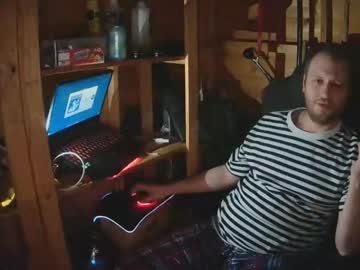 Hharveyden Chaturbate stream image from February 24, 2026