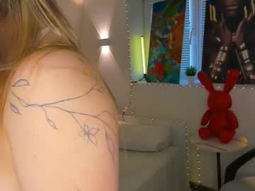 Vanessaraw Chaturbate stream image from February 24, 2026