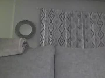 Hunnnydee Chaturbate stream image from February 24, 2026