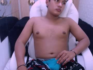 Velvet_O Chaturbate stream image from February 24, 2026