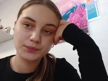 Eveliaballiett Chaturbate stream image from February 24, 2026
