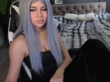 Mezzalunaa Chaturbate stream image from February 24, 2026