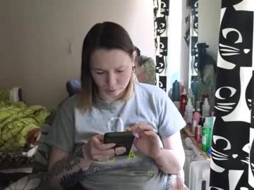 Ozalin Chaturbate stream image from February 24, 2026