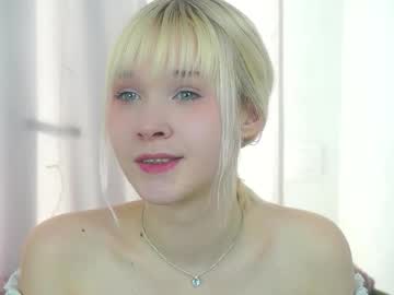 Saraigoodrick Chaturbate stream image from February 24, 2026