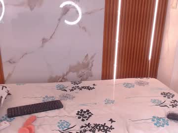 Gigi_Fly Chaturbate stream image from February 24, 2026