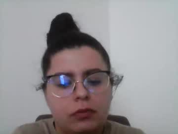 Sarahkrystal Chaturbate stream image from February 24, 2026