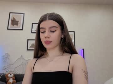 Jenie_Fire Chaturbate stream image from February 24, 2026