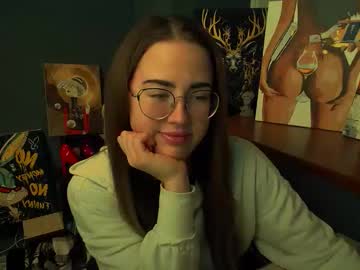 Luxie_Queen Chaturbate stream image from February 24, 2026