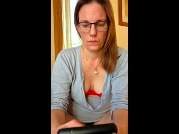 Laeti34 Chaturbate stream image from February 24, 2026