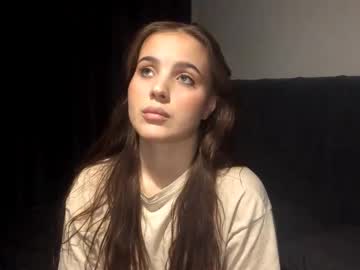 Eleanorolaes Chaturbate stream image from February 24, 2026