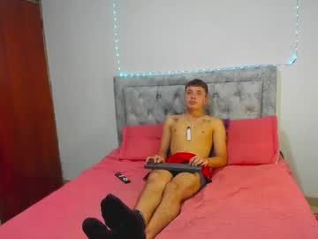 Julian_Wolf18 Chaturbate stream image from February 24, 2026