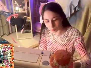 Karinasunsun Chaturbate stream image from February 24, 2026