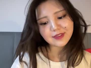 Mirelith Chaturbate stream image from February 24, 2026