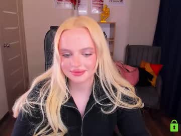Eva2213 Chaturbate stream image from February 24, 2026