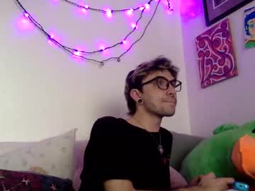 Onyxchainz Chaturbate stream image from February 24, 2026
