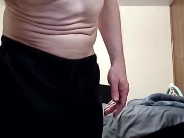 Iyzyoatnzmlz Chaturbate stream image from February 25, 2026