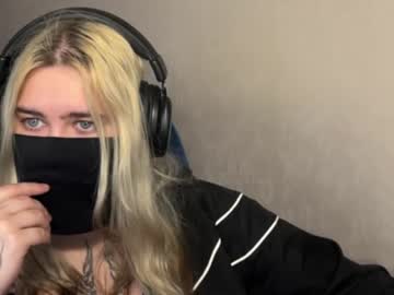 Unaxyling Chaturbate stream image from February 25, 2026