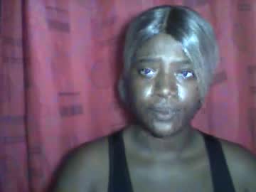 Katyleunbeys Chaturbate stream image from February 25, 2026
