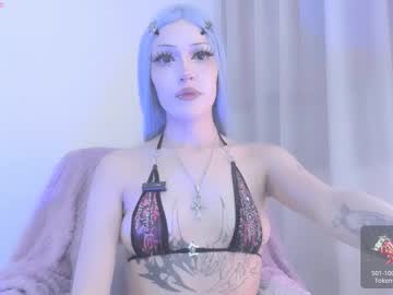 Violettbones Chaturbate stream image from February 25, 2026
