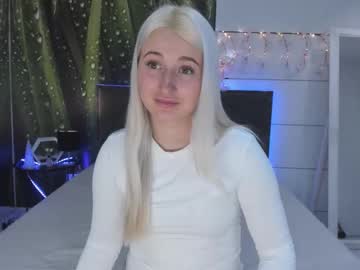 Hollytaillor Chaturbate stream image from February 25, 2026