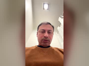 Chrisswift3000ad Chaturbate stream image from February 25, 2026
