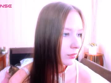 Chloe_Wifey Chaturbate stream image from February 25, 2026
