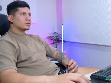 _Robertobaggio Chaturbate stream image from February 25, 2026