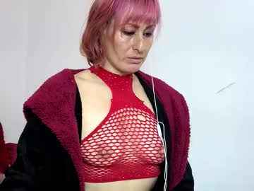 Yasmin_Goldenst Chaturbate stream image from February 25, 2026