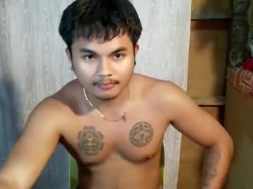 Hunkyzeus Chaturbate stream image from February 25, 2026