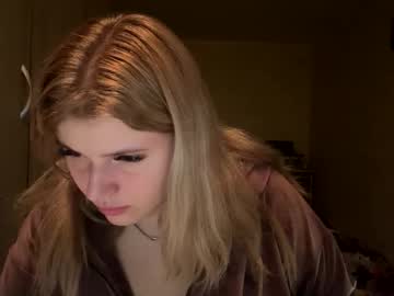 Sunshinyflash Chaturbate stream image from February 25, 2026