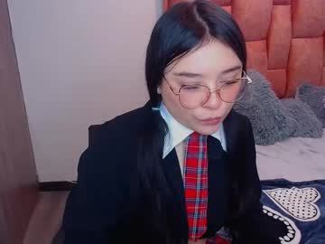 Nahia__2 Chaturbate stream image from February 25, 2026