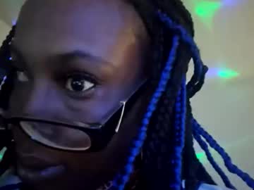 Cuteshotkiki Chaturbate stream image from February 25, 2026