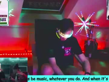 Revilo80 Chaturbate stream image from February 25, 2026