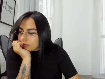 Angeles_Blue23 Chaturbate stream image from February 25, 2026
