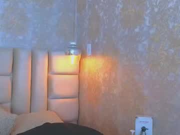 Crystalbrooke3x Chaturbate stream image from February 25, 2026