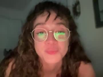 Celendra Chaturbate stream image from February 25, 2026
